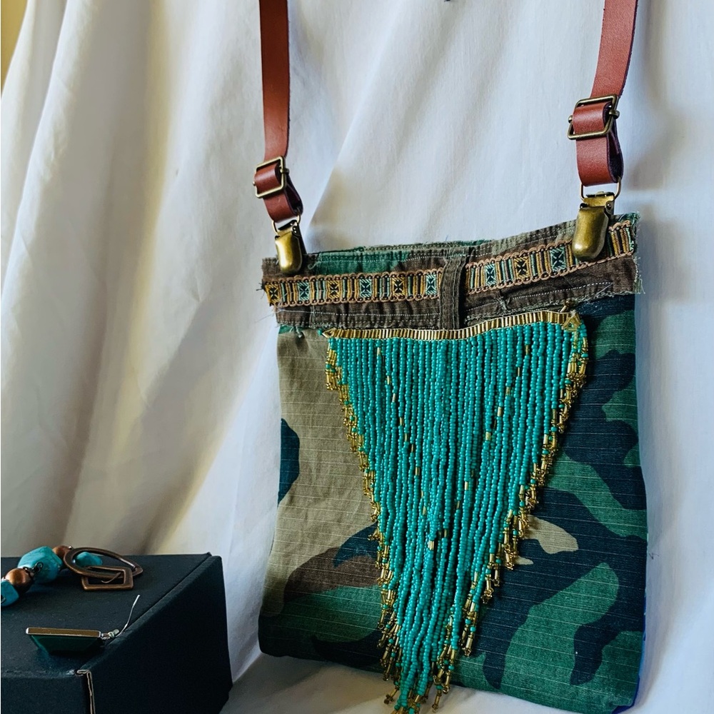 Camouflage and Teal Beaded Crossbody Bag - Picture 3 of 9